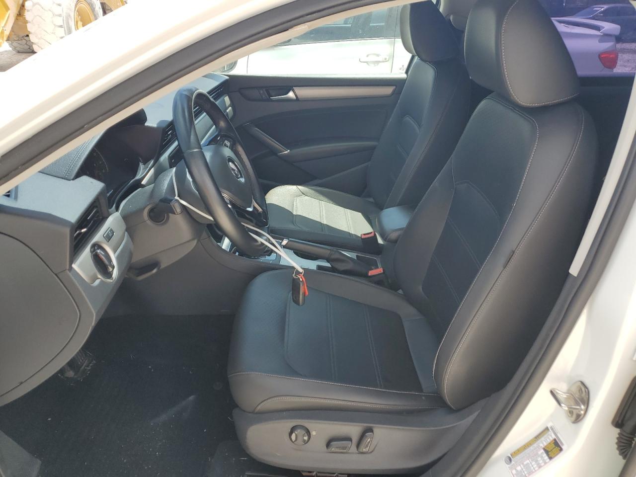 2020 Volkswagen Passat Se VIN: 1VWSA7A30LC006033 Lot: 67560375