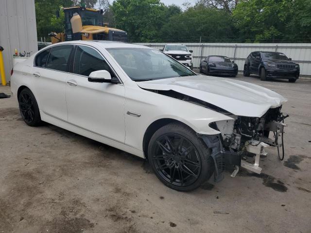  BMW 5 SERIES 2016 Белы