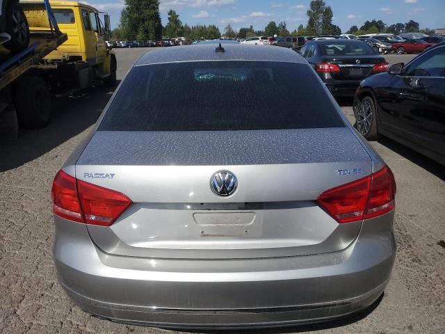  VOLKSWAGEN PASSAT 2014 Srebrny