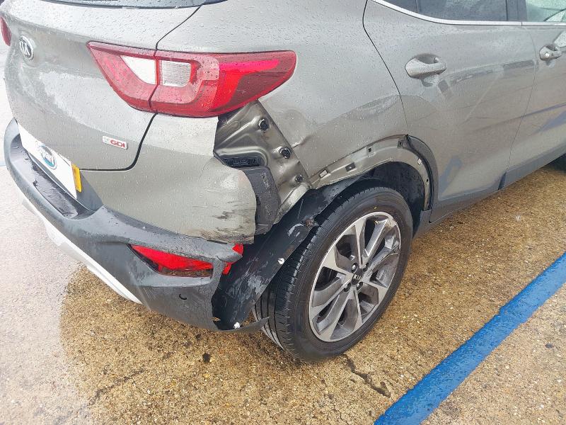 2019 KIA STONIC 4