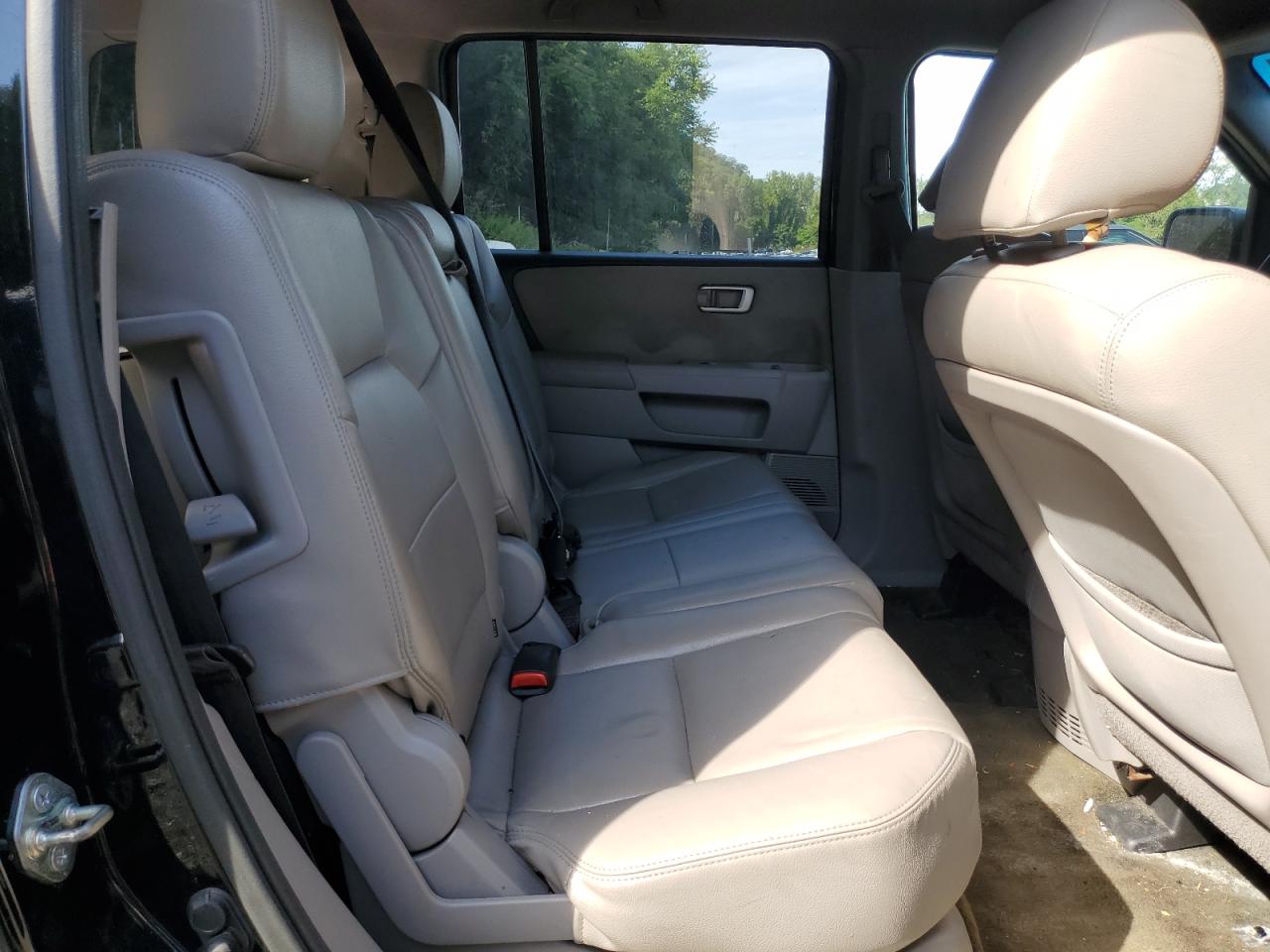 2014 Honda Pilot Lx VIN: 5FNYF4H27EB050210 Lot: 69564945