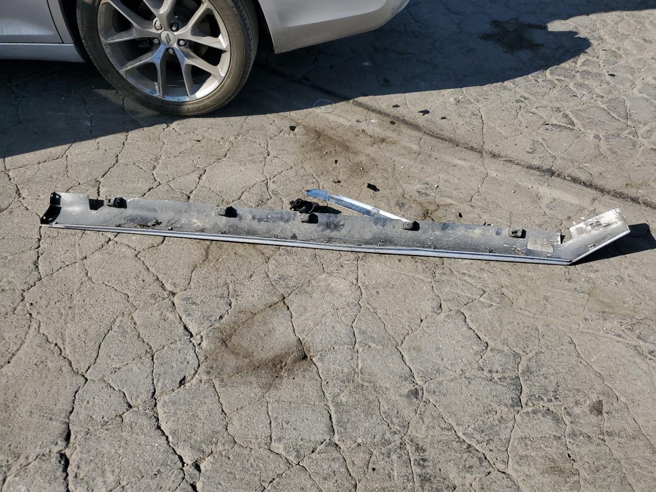 2012 Chrysler 300 Limited VIN: 2C3CCACG0CH224036 Lot: 69348095