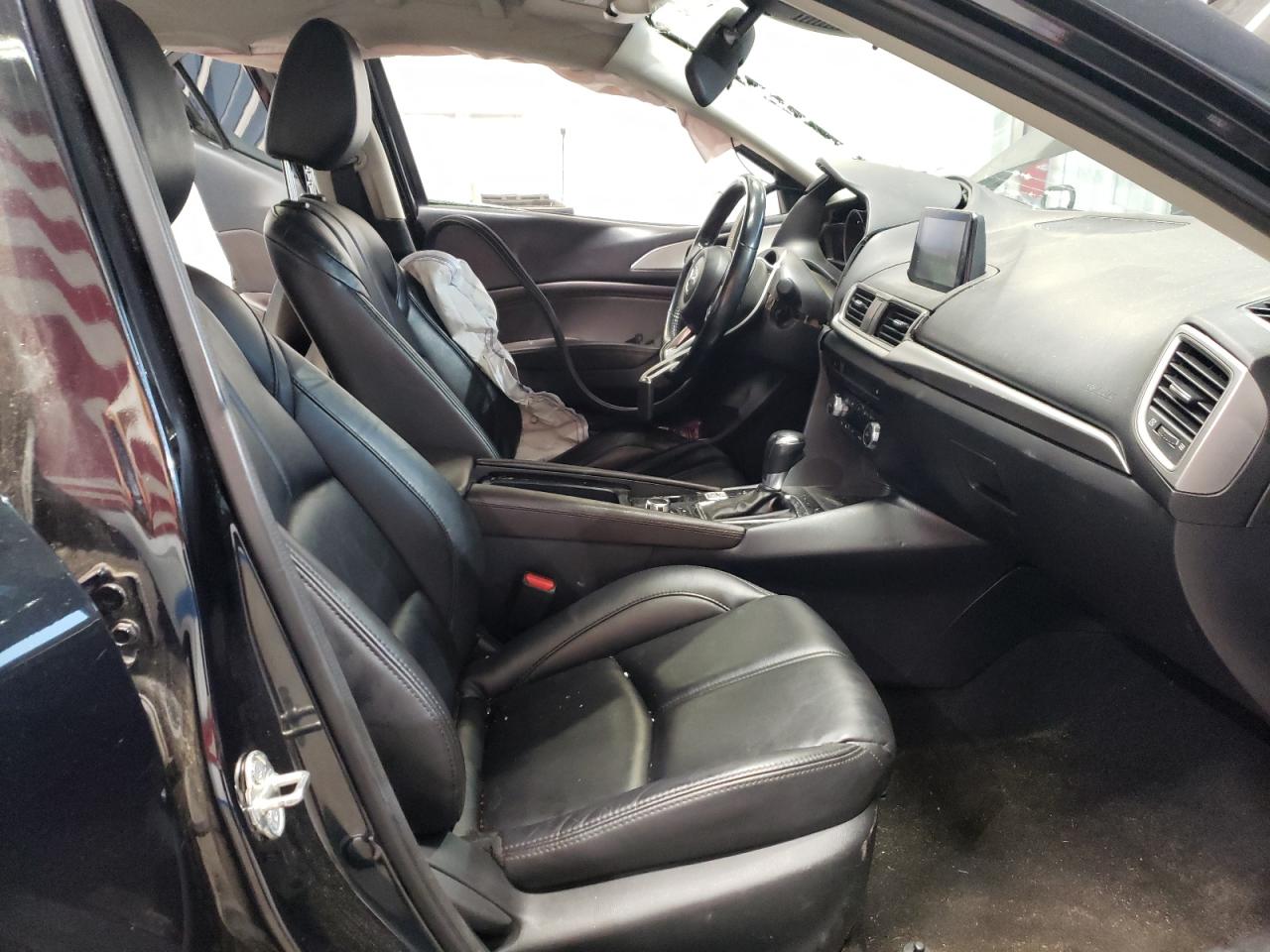 2018 Mazda 3 Touring VIN: 3MZBN1L38JM251642 Lot: 70934695