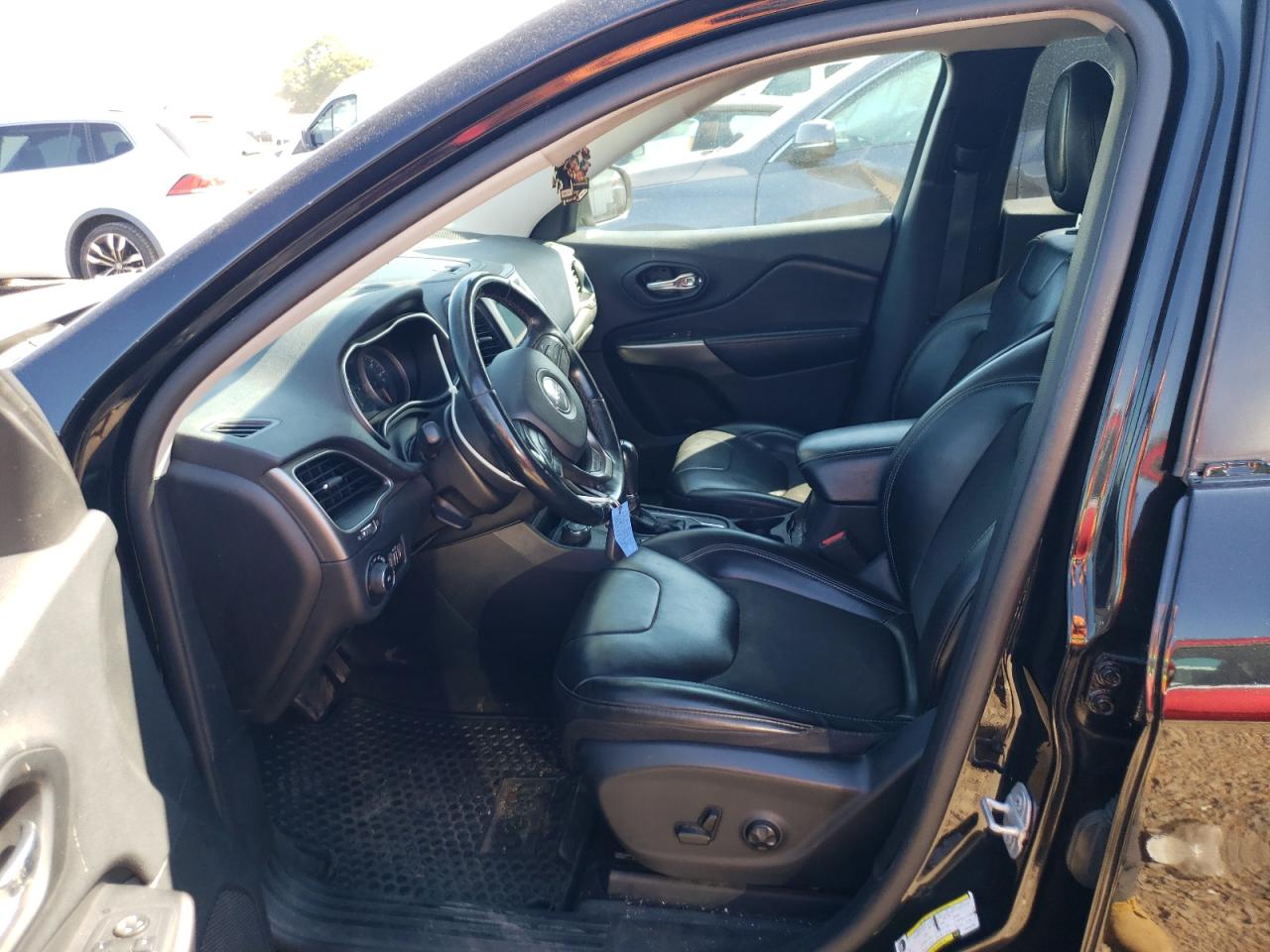 2019 Jeep Cherokee Latitude Plus VIN: 1C4PJMLB0KD254108 Lot: 70867975