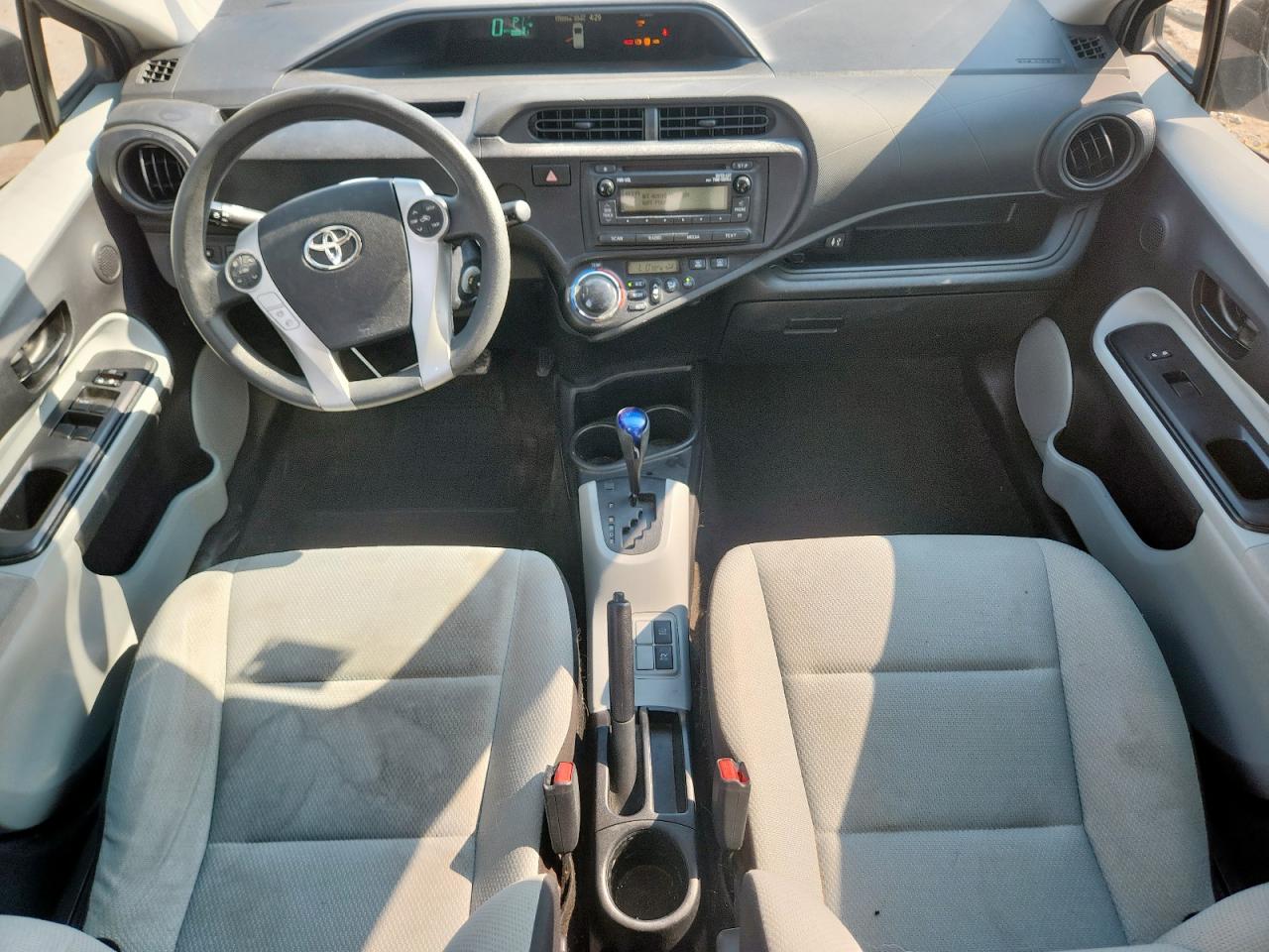 2013 Toyota Prius C VIN: JTDKDTB34D1529196 Lot: 70030035