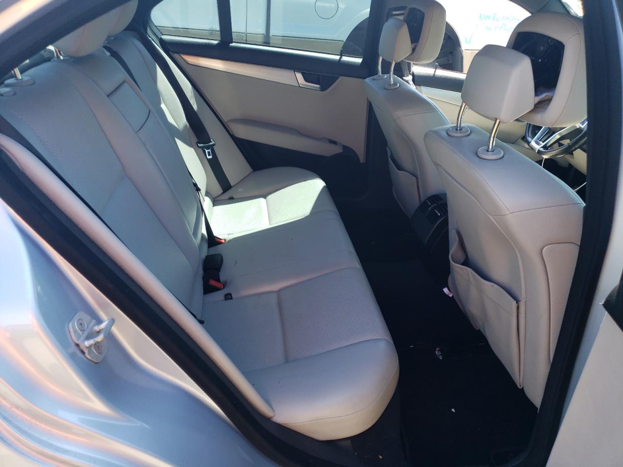 2014 Mercedes-Benz C 250 VIN: WDDGF4HB8EG236670 Lot: 68422625