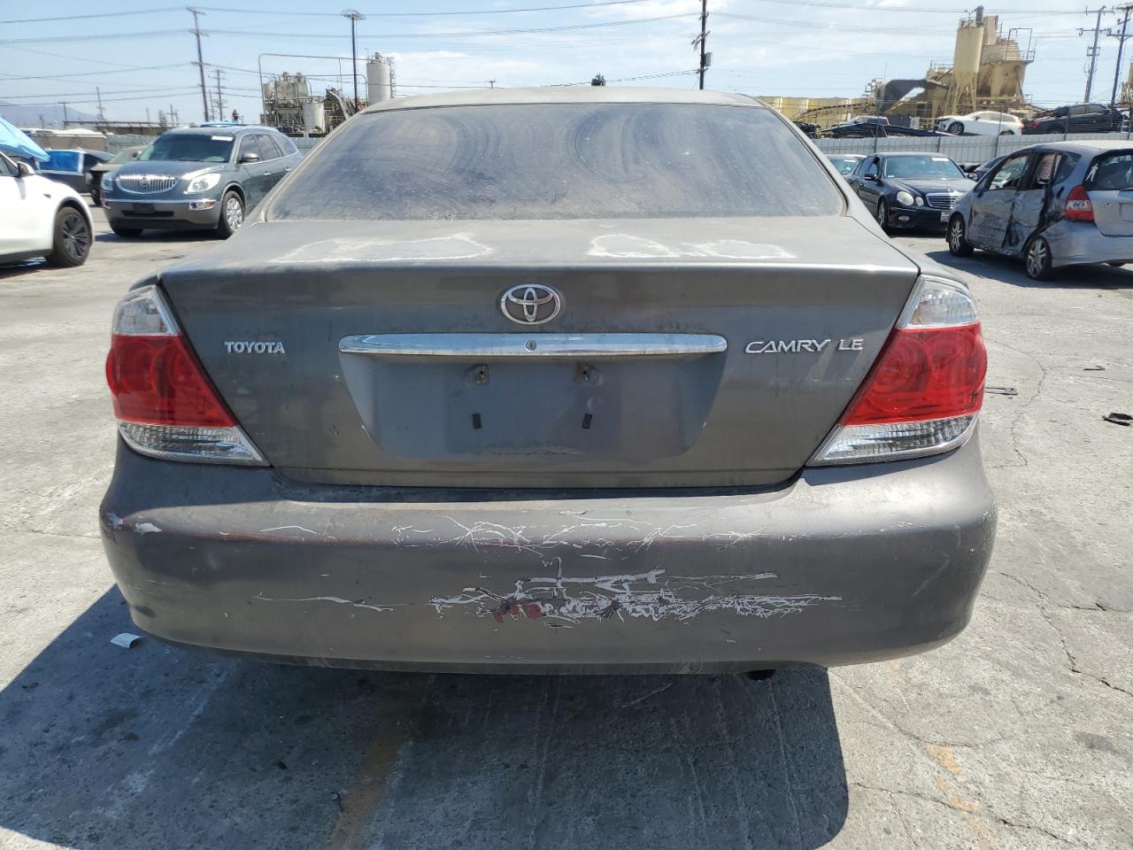 2005 Toyota Camry Le VIN: 4T1BE32K35U521588 Lot: 70479685