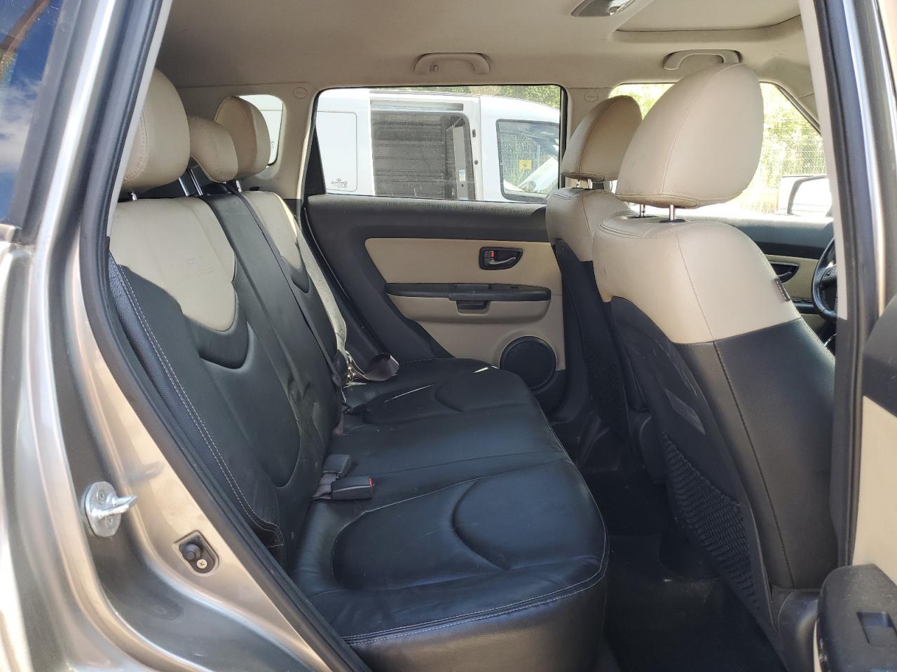 2011 Kia Soul + VIN: KNDJT2A24B7202079 Lot: 70142335