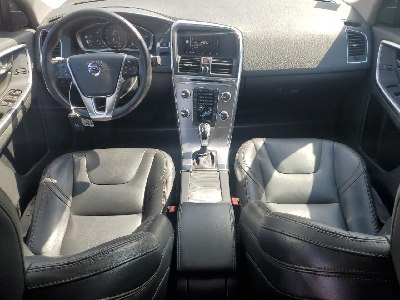 2017 Volvo Xc60 T6 Dynamic VIN: YV449MRR0H2200132 Lot: 68178625