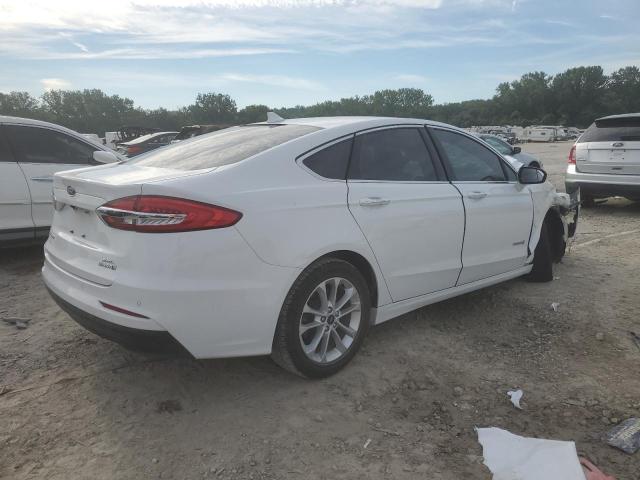  FORD FUSION 2019 Белы