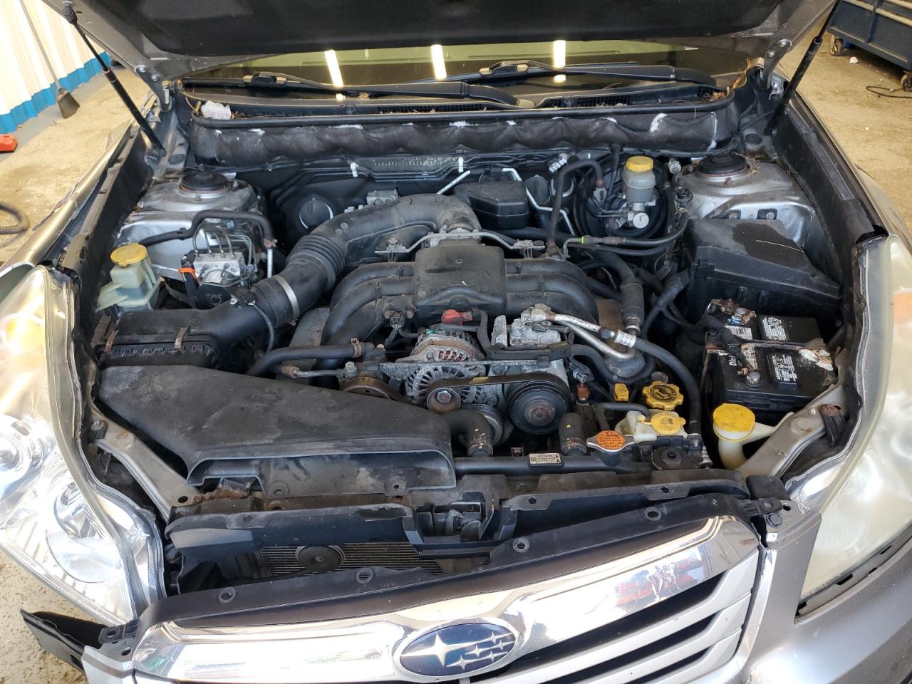 2011 Subaru Outback 3.6R Limited VIN: 4S4BRDKCXB2332575 Lot: 67126995