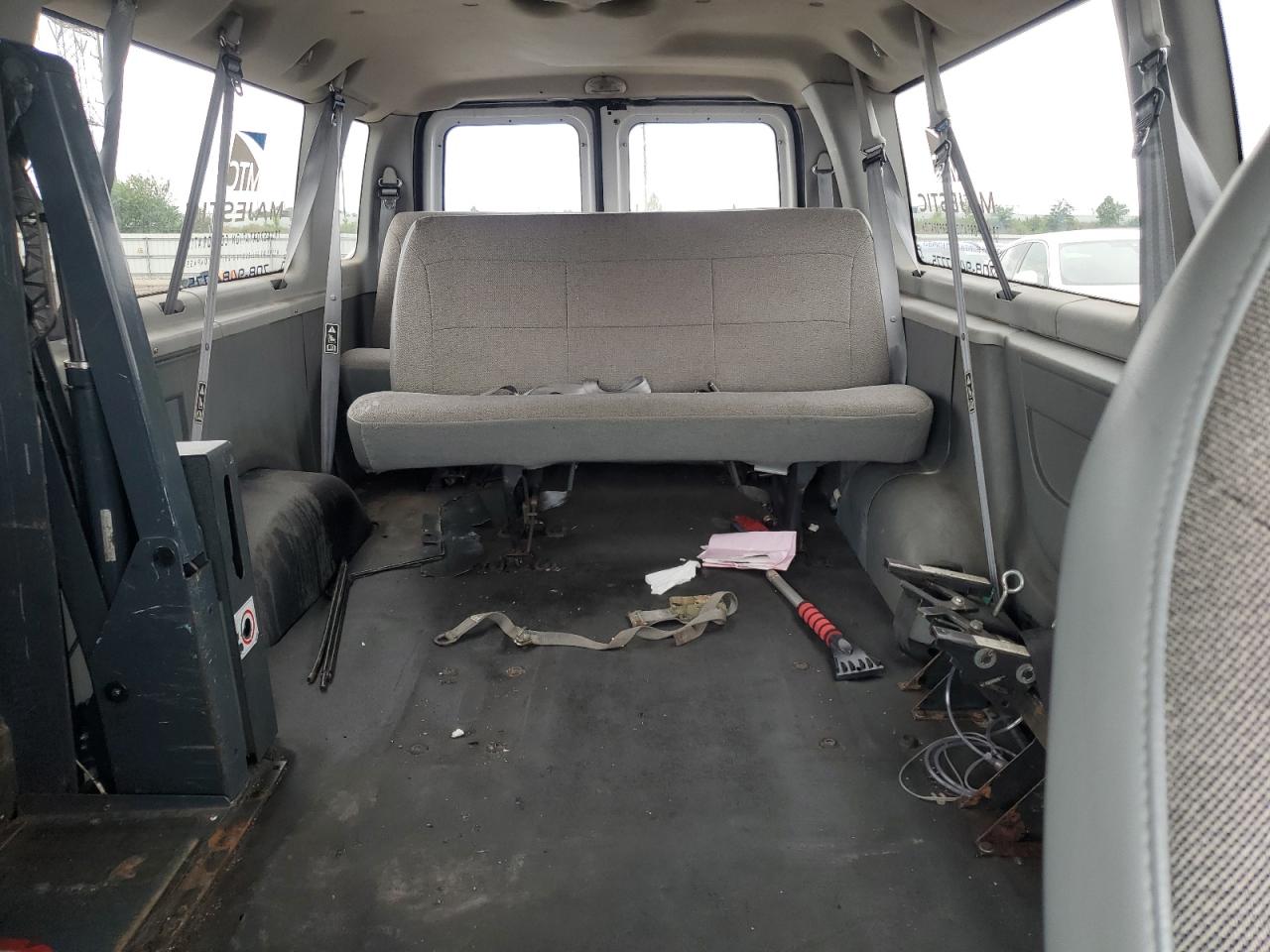 2003 Ford Econoline E350 Super Duty Wagon VIN: 1FBSS31L43HB81126 Lot: 68665665