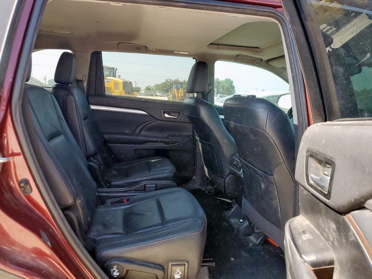 2015 Toyota Highlander Xle VIN: 5TDKKRFH7FS049058 Lot: 68326565