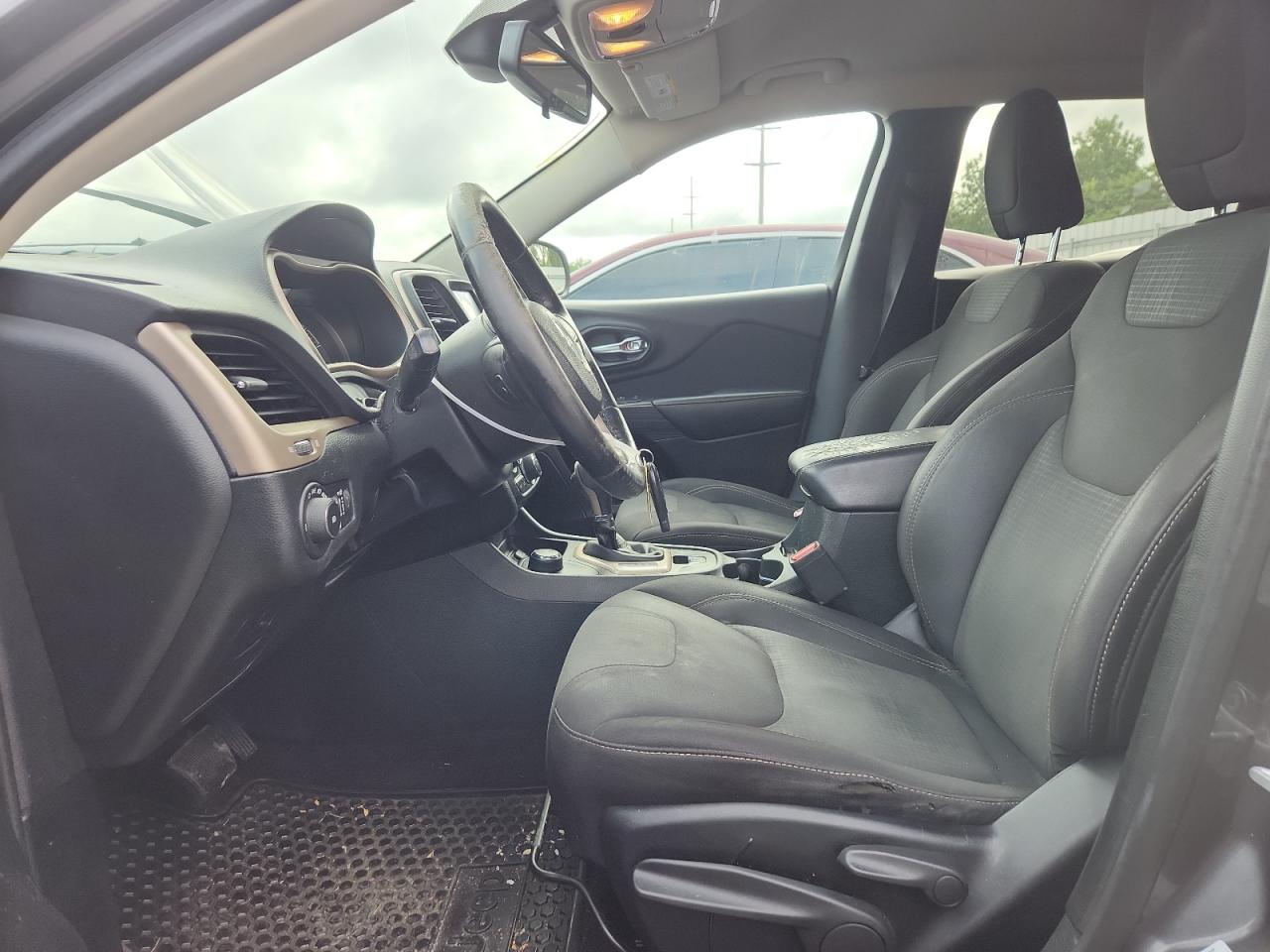 2016 Jeep Cherokee Latitude VIN: 1C4PJMCB8GW340746 Lot: 69199985