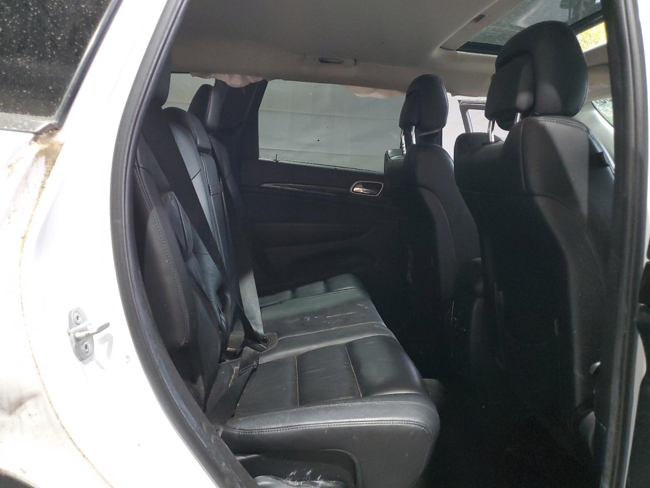 2013 Jeep Grand Cherokee Laredo VIN: 1C4RJFAG0DC562018 Lot: 70832955