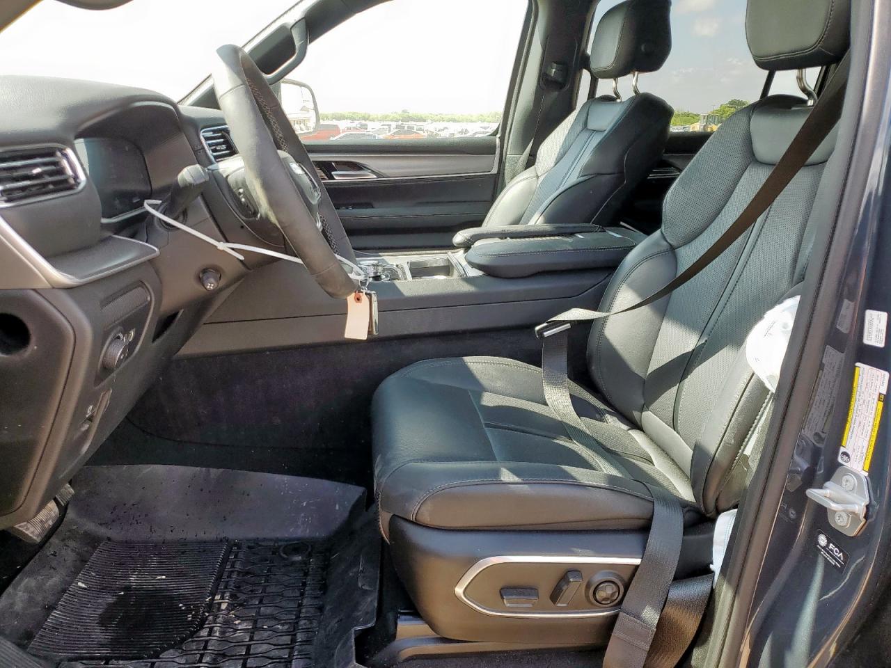 2025 Jeep Wagoneer Series Ii VIN: 1C4SJVBP5SS507593 Lot: 70587425