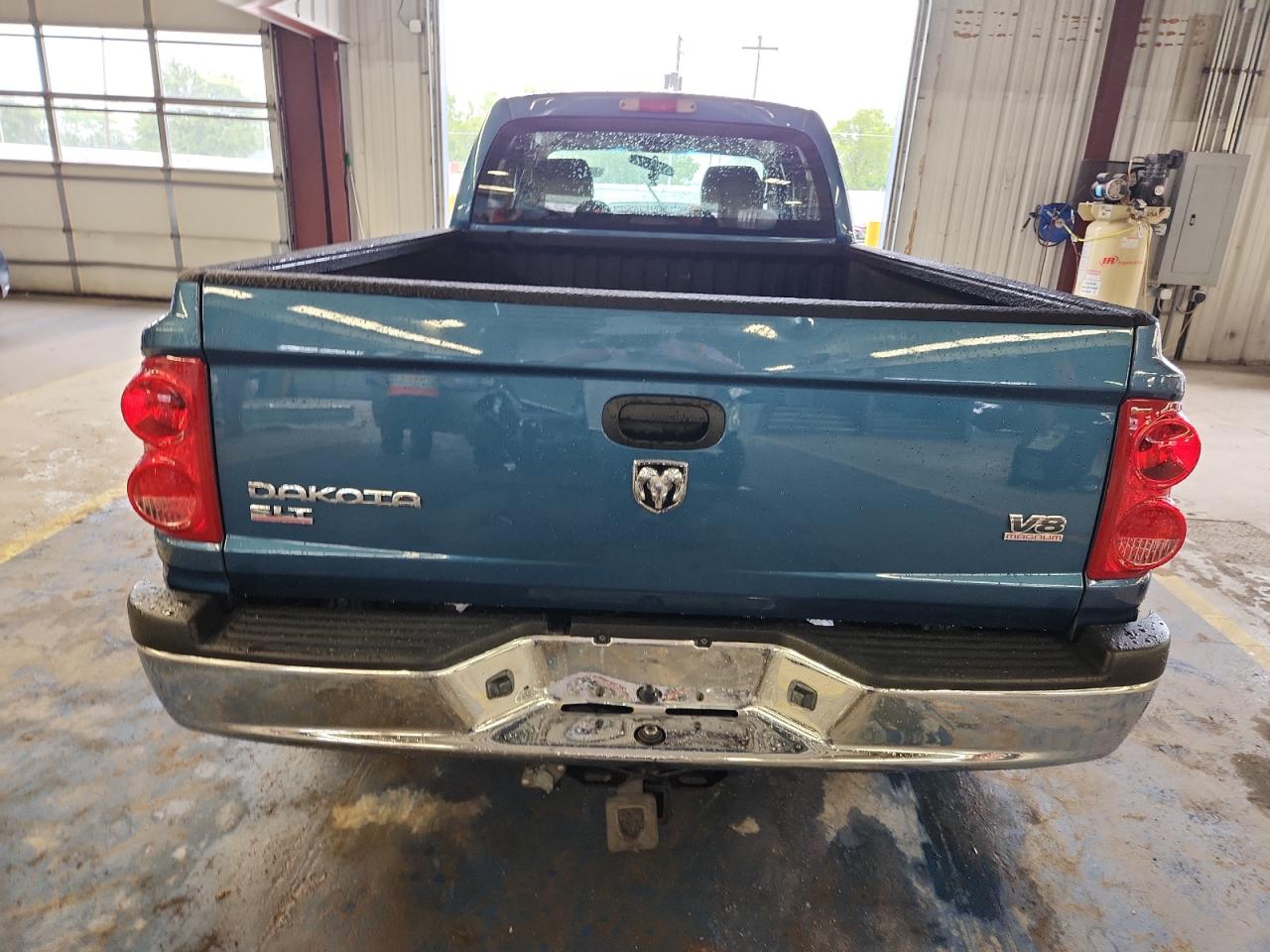 2005 Dodge Dakota Slt VIN: 1D7HE42N75S209600 Lot: 69435895