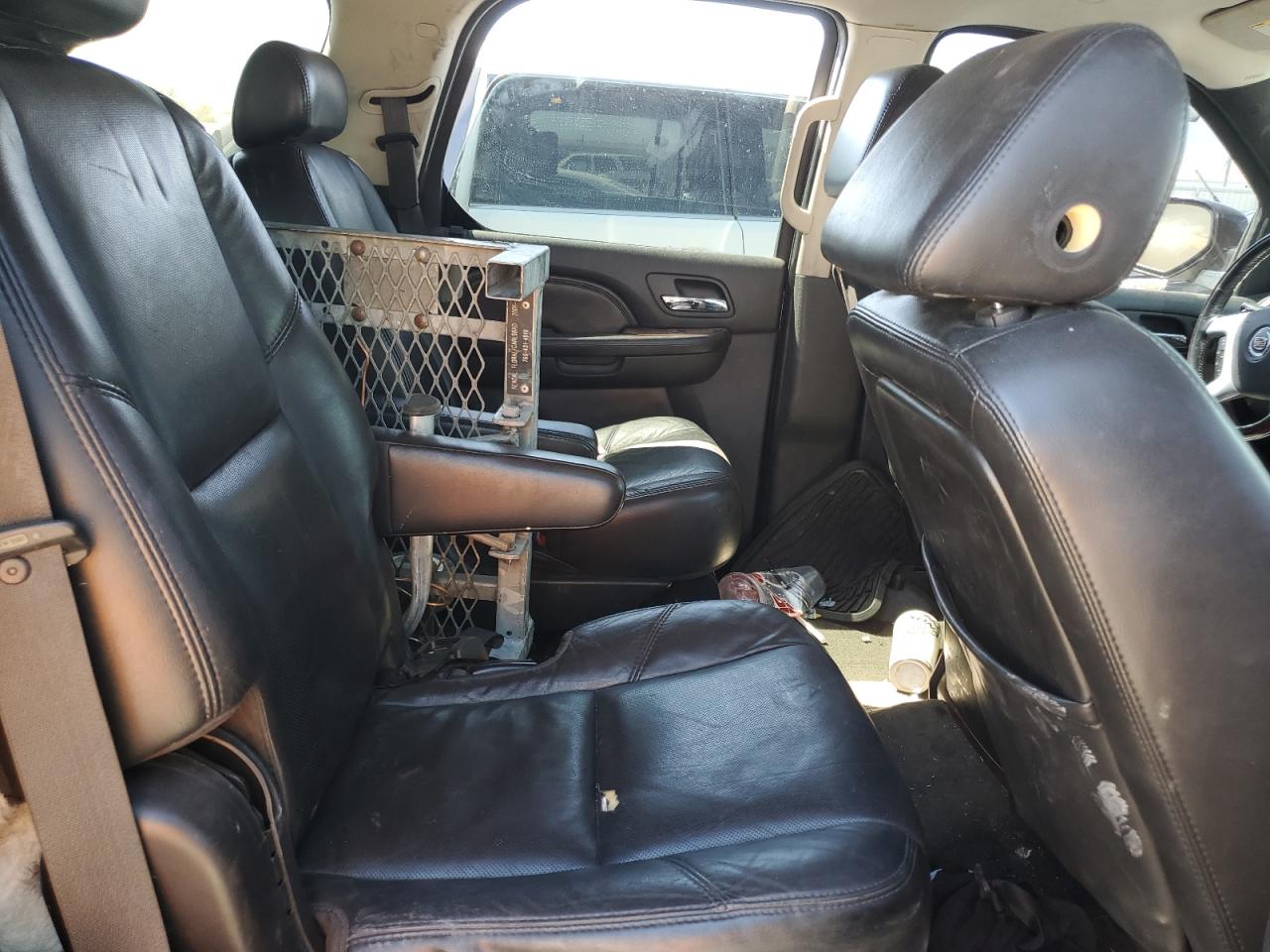 2007 Cadillac Escalade Luxury VIN: 1GYFK63897R403211 Lot: 68713285