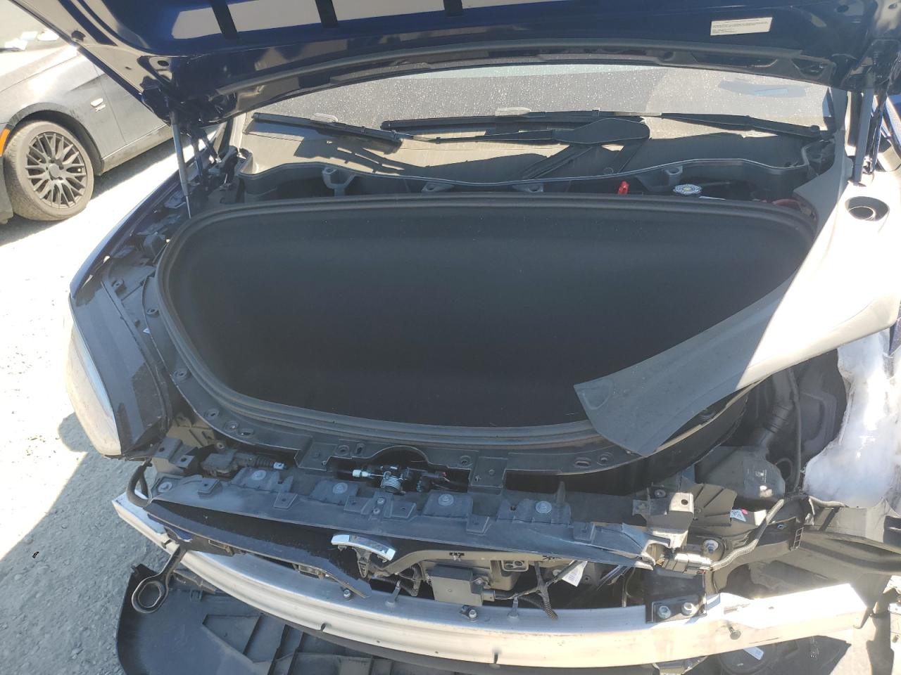 2023 Tesla Model X VIN: 7SAXCBE52PF411615 Lot: 70066735