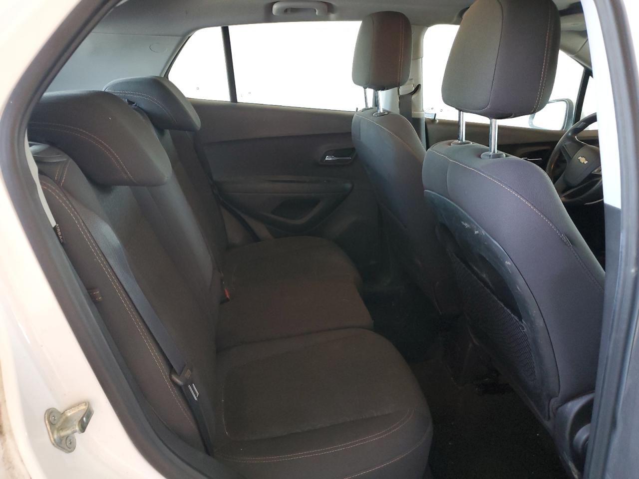 2018 Chevrolet Trax Ls VIN: 3GNCJNSB7JL391908 Lot: 68413655