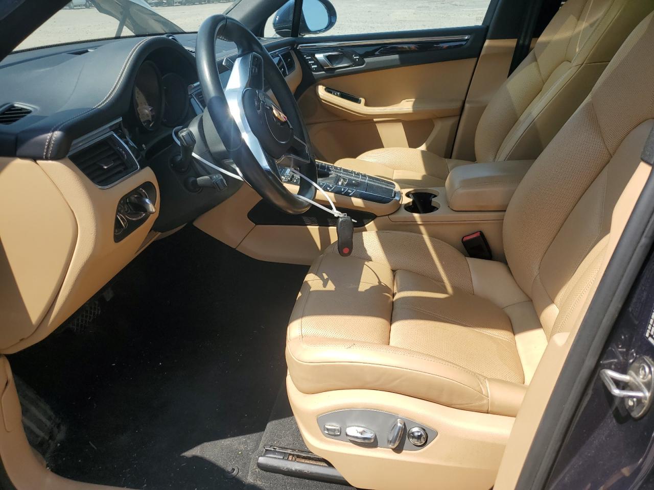 2018 Porsche Macan VIN: WP1AA2A54JLB02715 Lot: 68682085