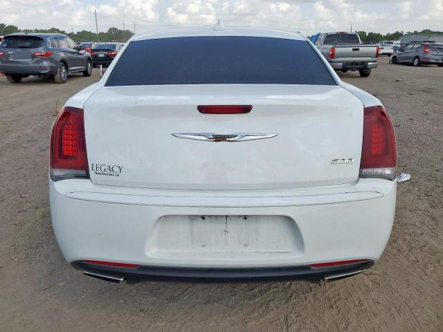  CHRYSLER 300 2018 White