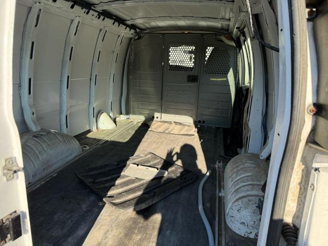 2011 CHEVROLET EXPRESS G2500   