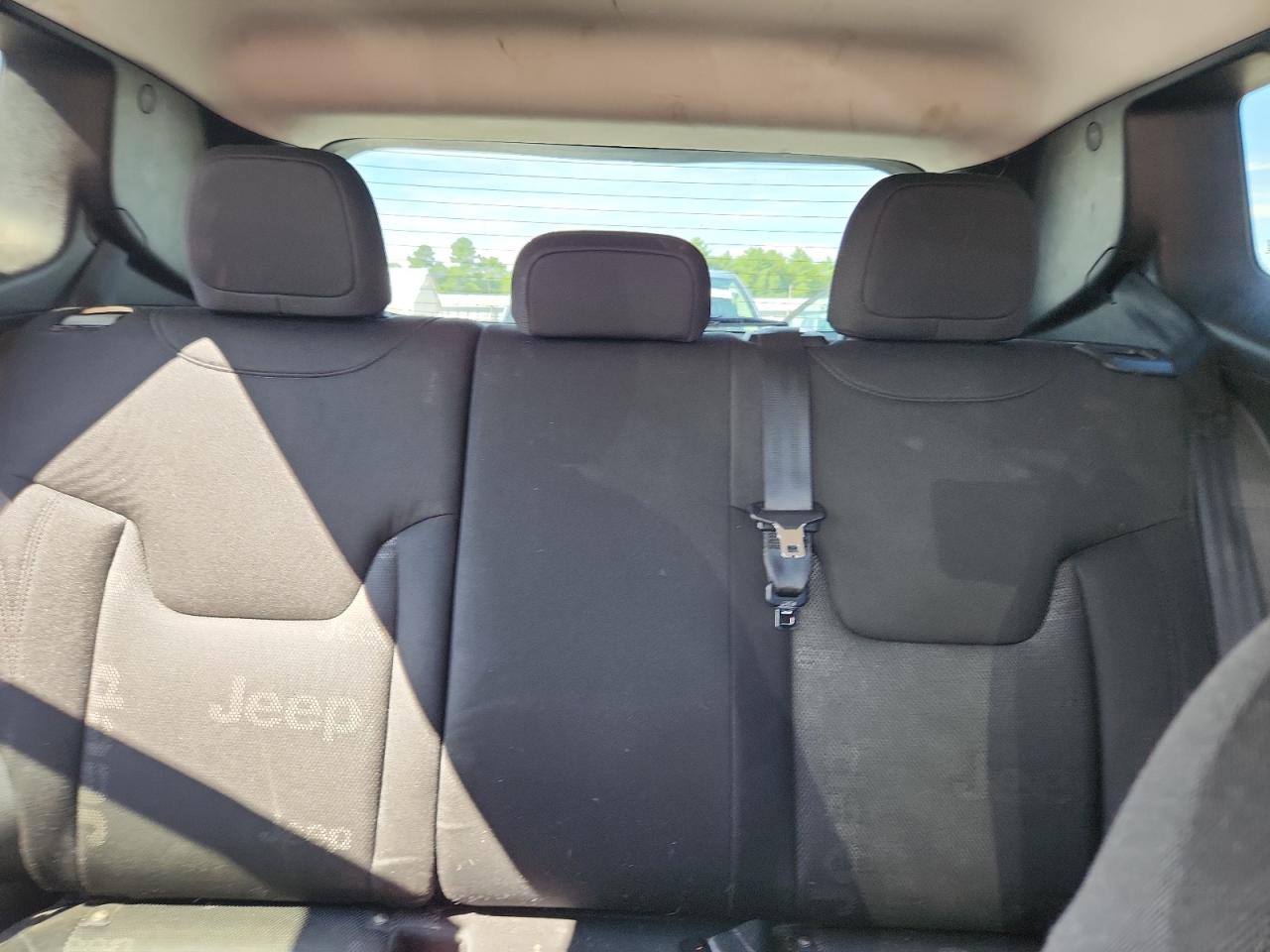 2017 Jeep Renegade Latitude VIN: ZACCJBBB4HPE6127 Lot: 70513545