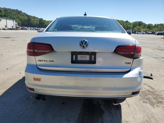  VOLKSWAGEN JETTA 2016 Серебристый