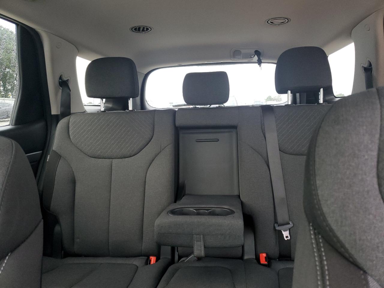 2023 Hyundai Palisade Se VIN: KM8R14GE2PU555432 Lot: 67570275