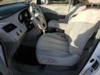 2012 TOYOTA SIENNA LE   à vendre chez Copart AB - CALGARY