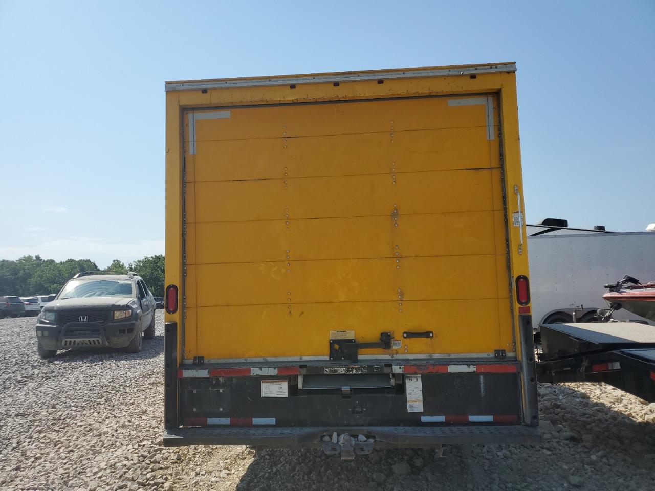 2018 GMC Savana Cutaway G3500 VIN: 7GZ37TCG2JN000222 Lot: 67224595