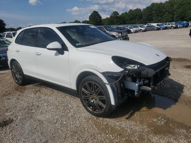  PORSCHE CAYENNE 2017 Белы