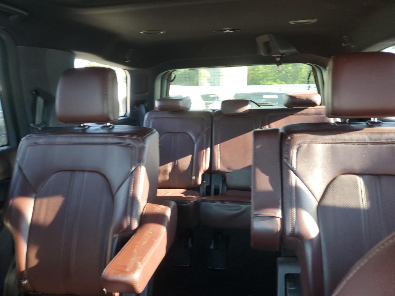 2022 Ford Expedition Limited VIN: 1FMJU2AT9NEA26289 Lot: 70450915