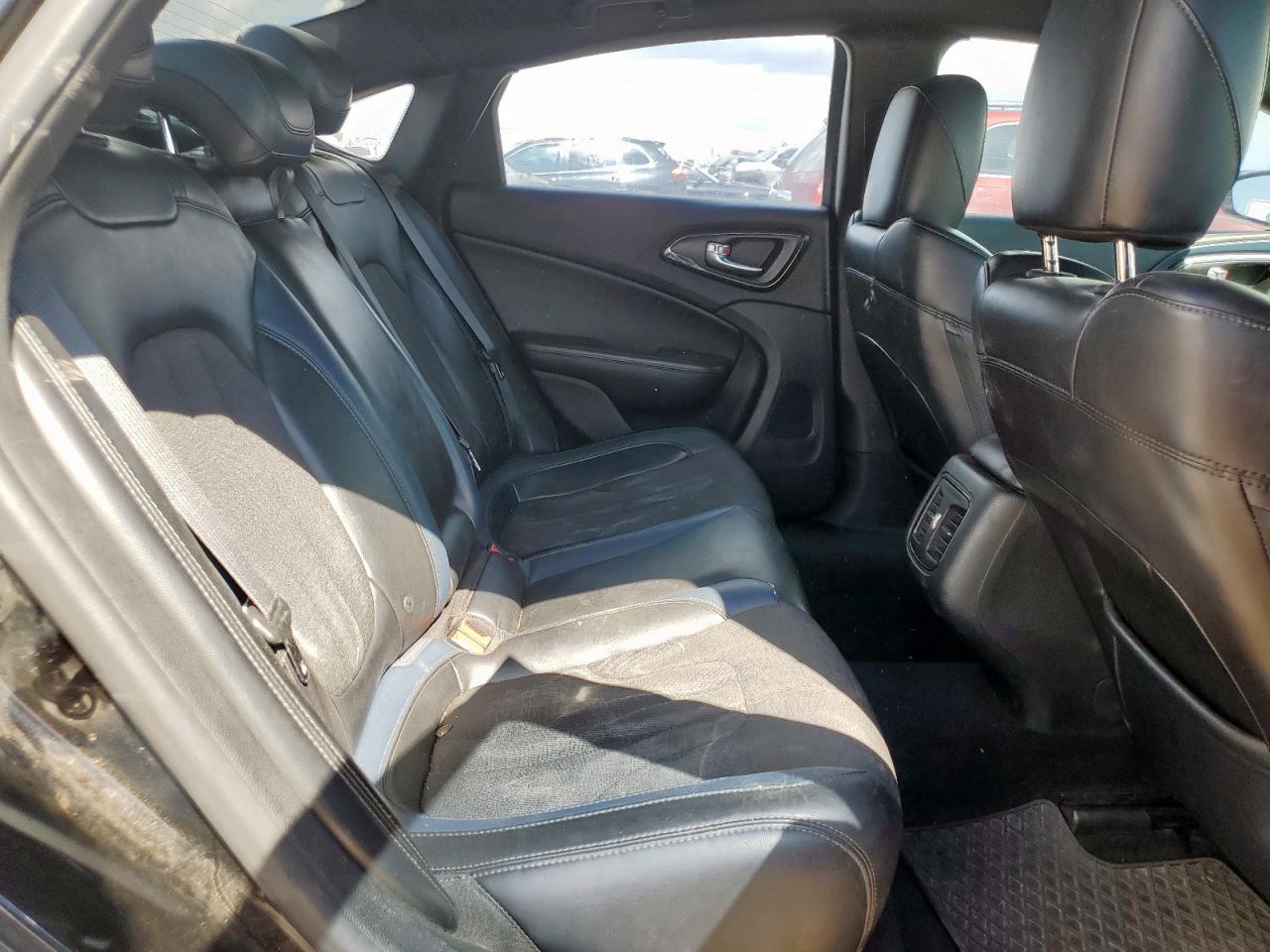 2015 Chrysler 200 S VIN: 1C3CCCBB9FN676788 Lot: 69176025