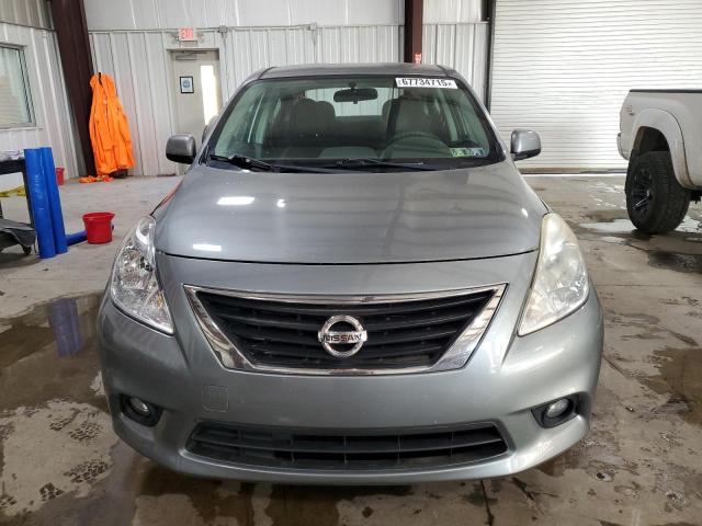  NISSAN VERSA 2013 Szary