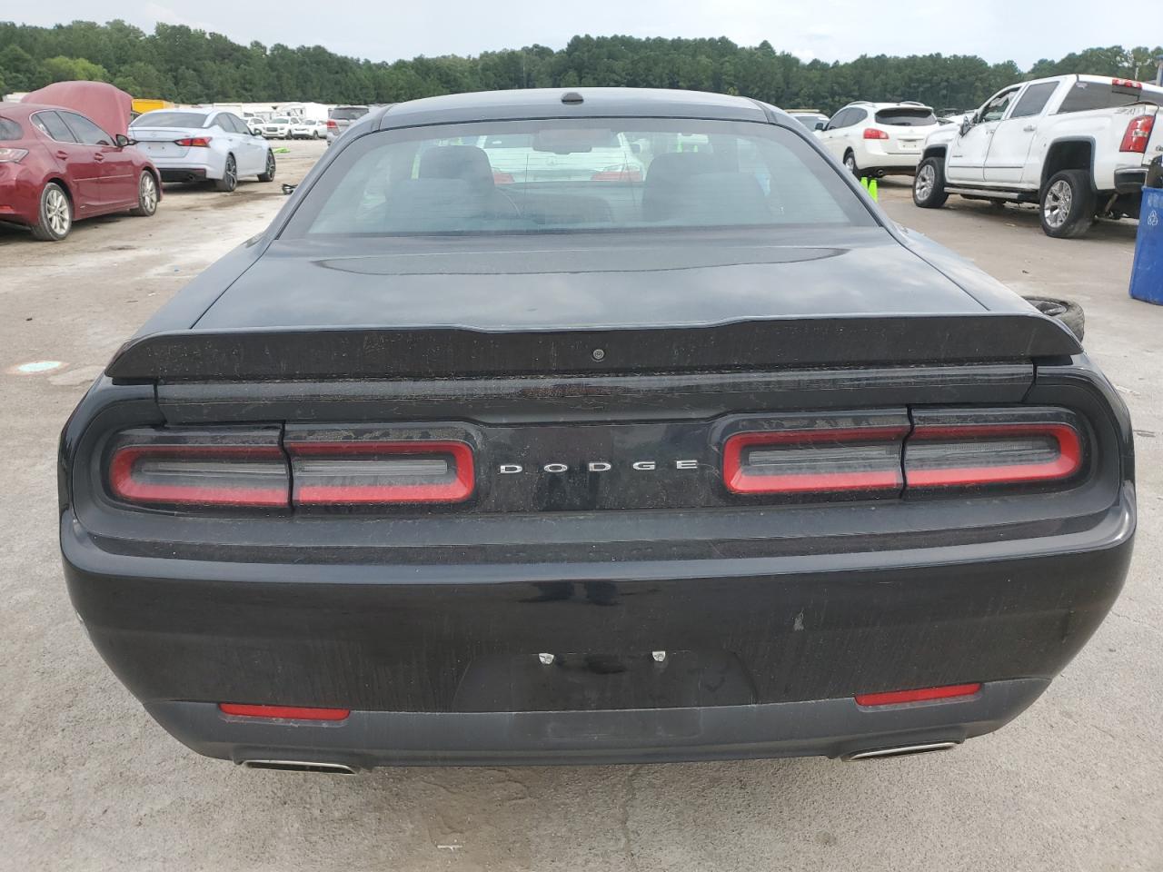 2018 Dodge Challenger Sxt VIN: 2C3CDZAG7JH328261 Lot: 68503245