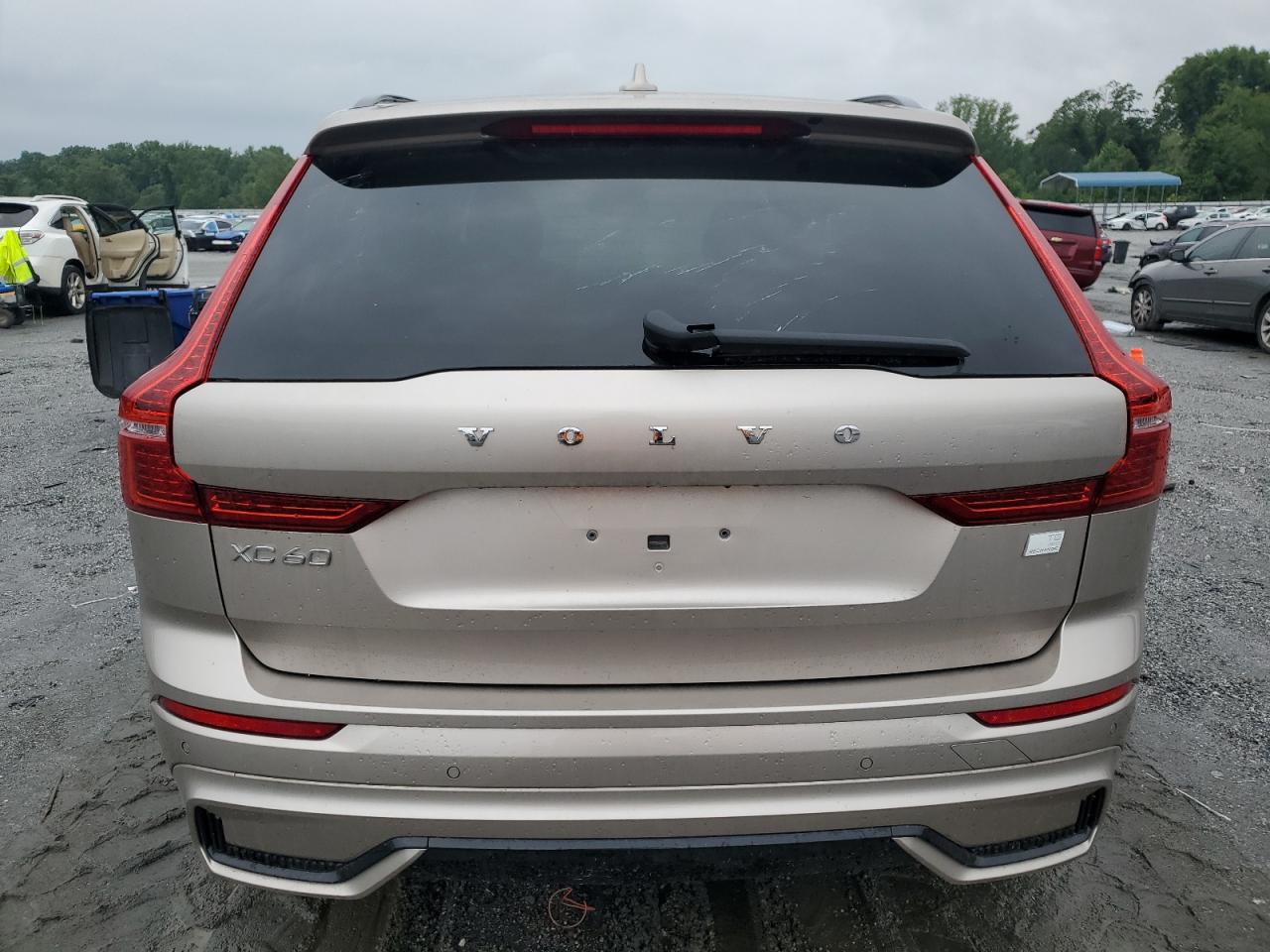 2024 Volvo Xc60 Plus VIN: YV4H60DL8R1913941 Lot: 67666595