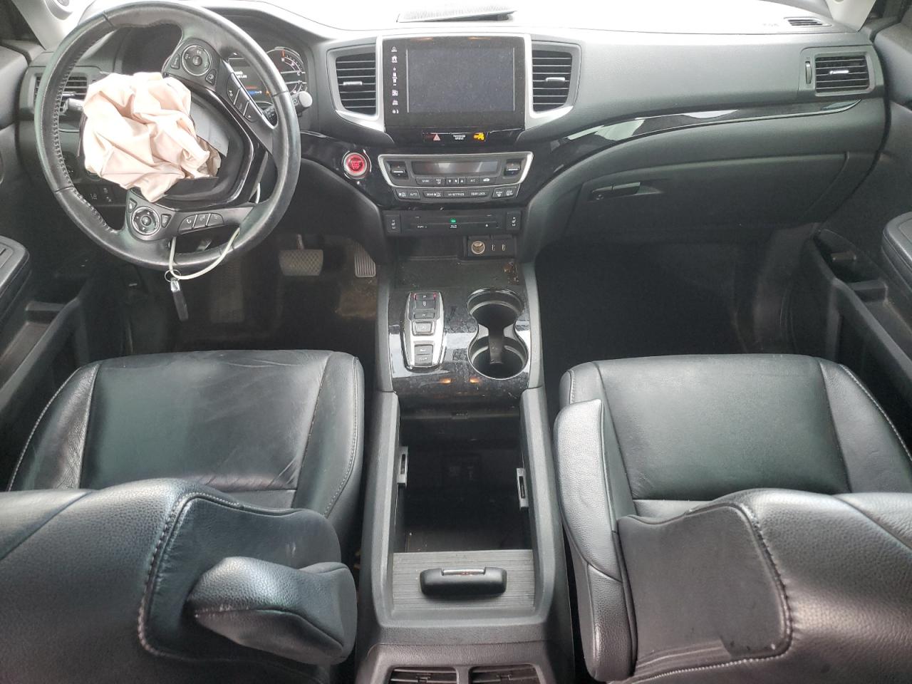 2017 Honda Pilot Touring VIN: 5FNYF6H93HB101540 Lot: 67833175