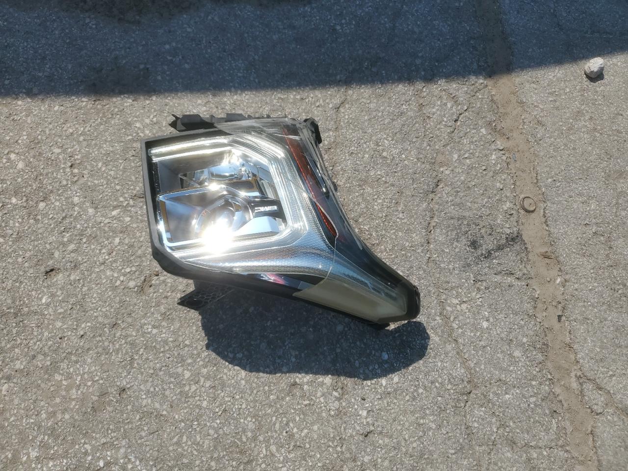 2015 GMC Yukon Xl Denali VIN: 1GKS2JKJ9FR642191 Lot: 69272025