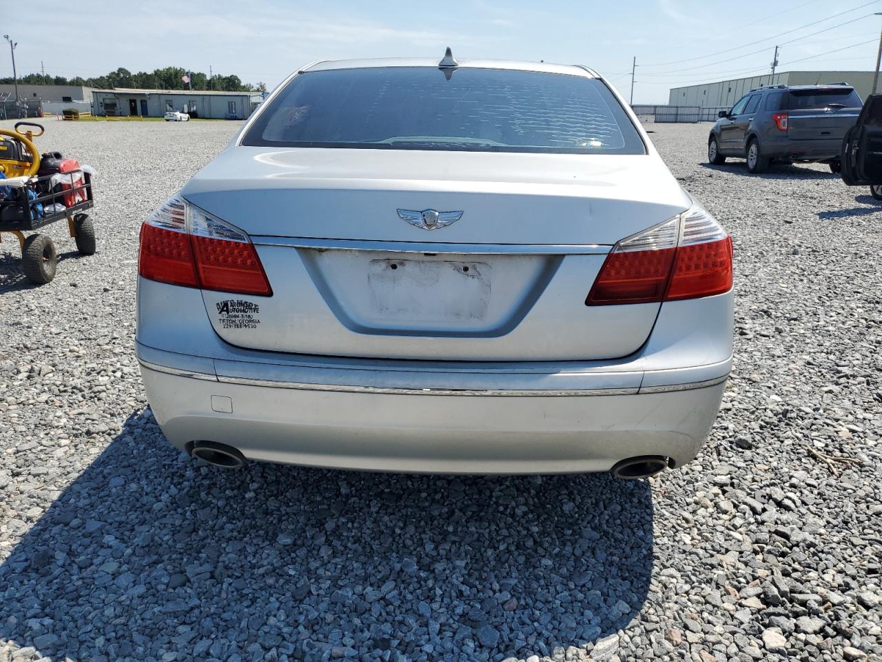 2009 Hyundai Genesis 3.8L VIN: KMHGC46E69U027043 Lot: 70619425