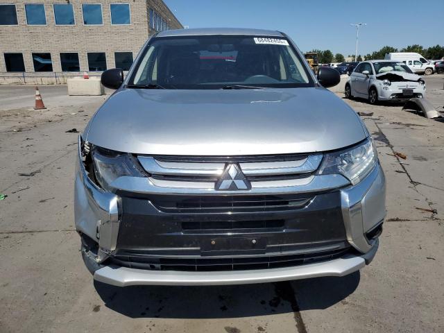  MITSUBISHI OUTLANDER 2018 Серебристый