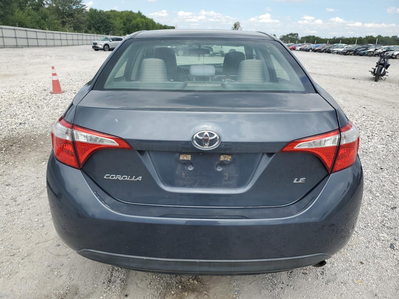 2015 Toyota Corolla L VIN: 5YFBURHEXFP276041 Lot: 70547145