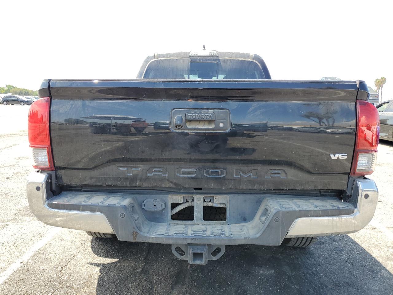 2018 Toyota Tacoma Double Cab VIN: 3TMBZ5DN2JM015664 Lot: 70582745