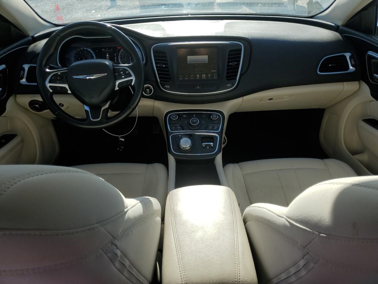 2015 Chrysler 200 Limited VIN: 1C3CCCAB8FN688965 Lot: 67446195