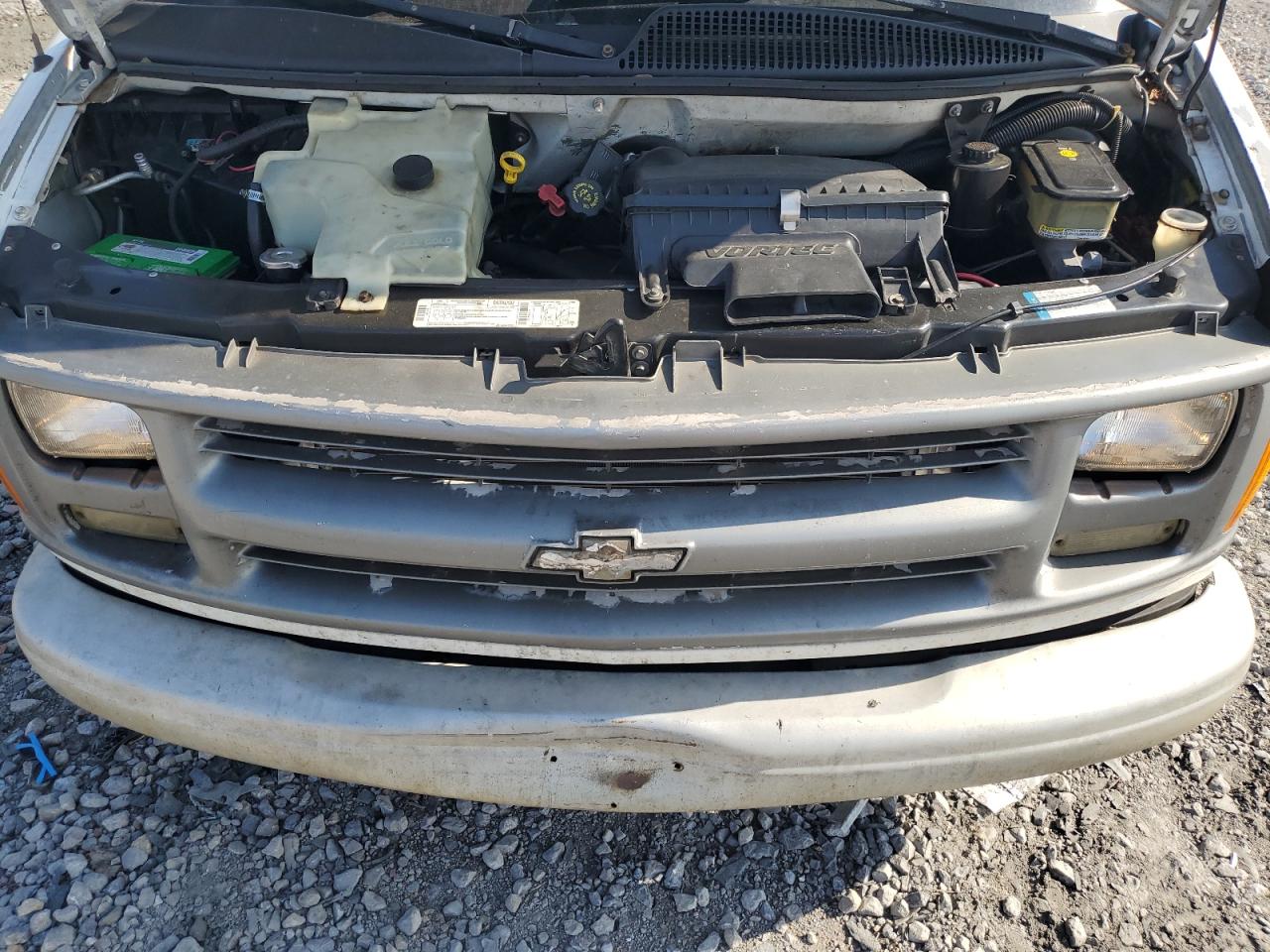 1998 Chevrolet Express G2500 VIN: 1GCFG25W0W1107308 Lot: 70307925