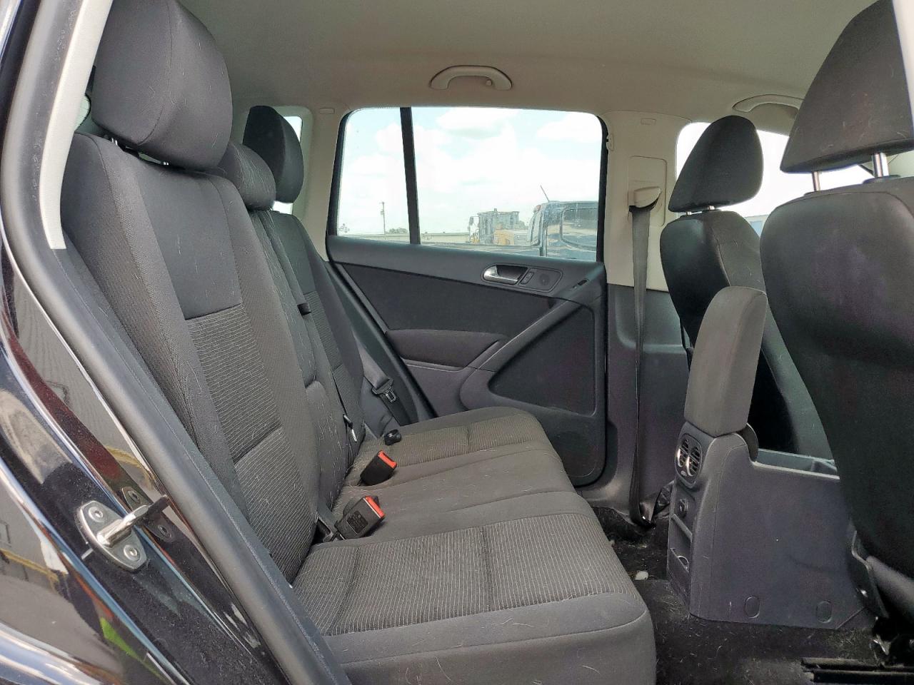 2013 Volkswagen Tiguan S VIN: WVGAV3AX5DW575499 Lot: 69462585