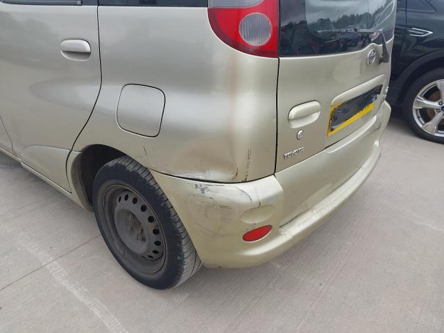 2000 TOYOTA YARIS VERS