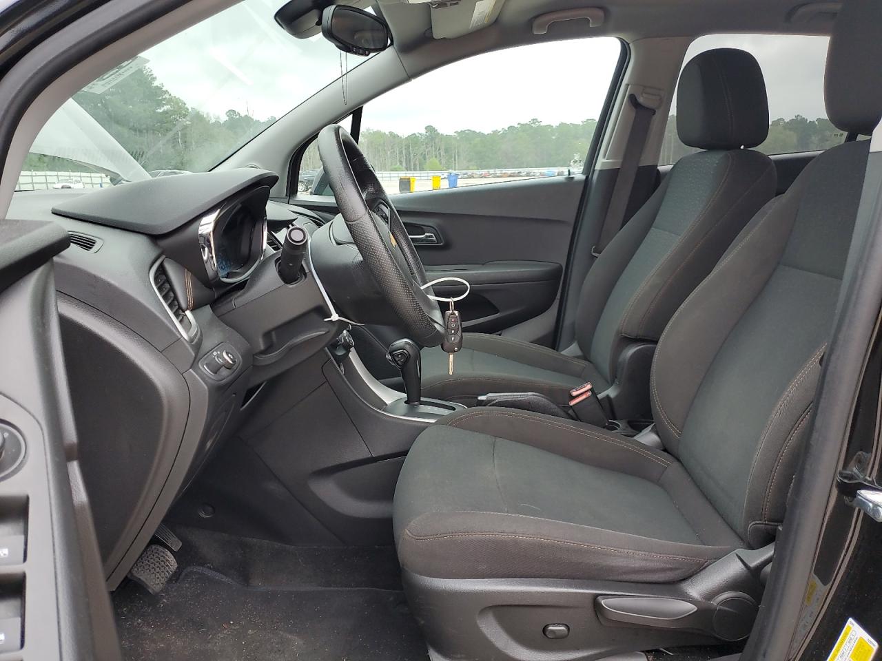 2020 Chevrolet Trax Ls VIN: KL7CJKSB3LB092165 Lot: 68280385
