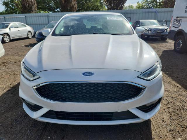  FORD FUSION 2017 Белы